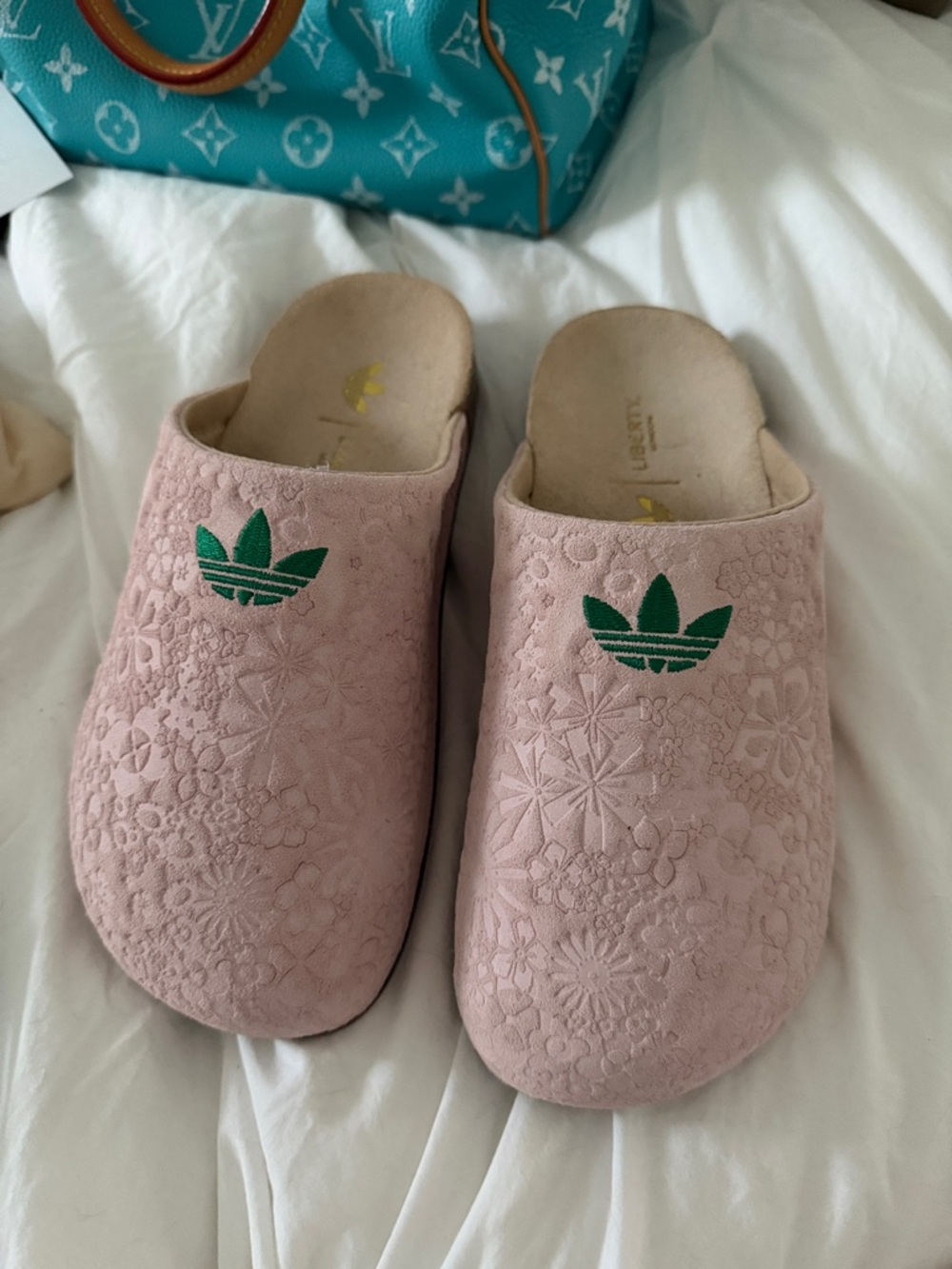 **New adidas Pink Suede Slip-On Slippers with Green Trefoil Liberty London